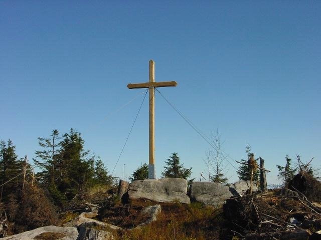 Gipfelkreuz am Einödriegel in der Gemeinde Grafling im Deggendorfer Land