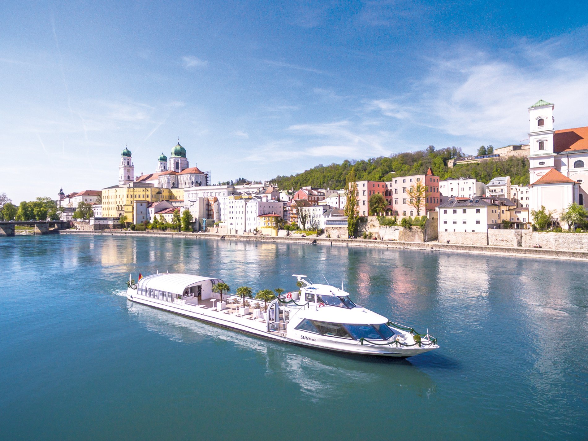 Die Anlegestellen für Ausflugsschiffe liegen in Passau an der Fritz-Schäffer-Promenade