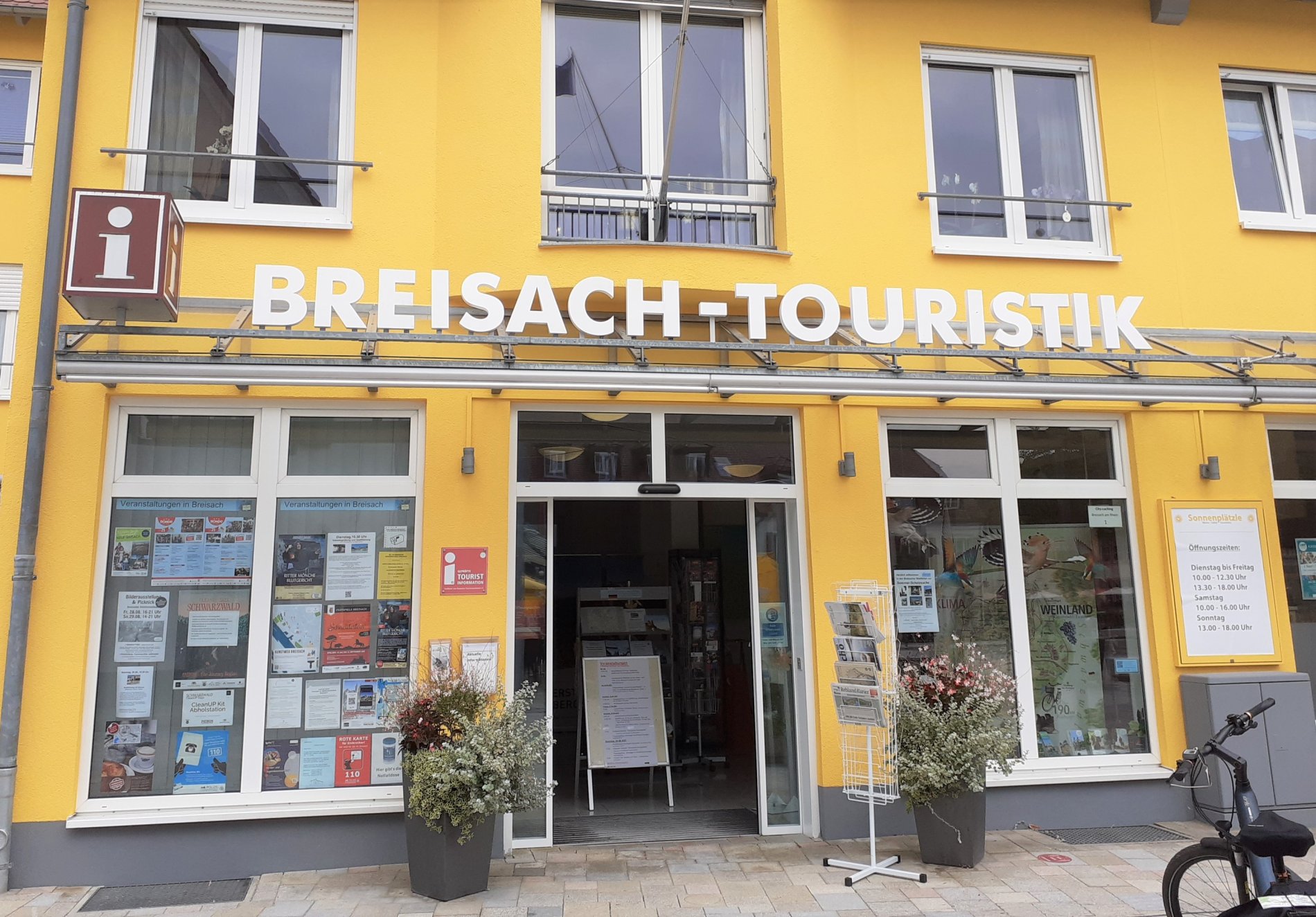 Breisach-Touristik, die Touristinformation von Breisach und Naturgarten Kaiserstuhl