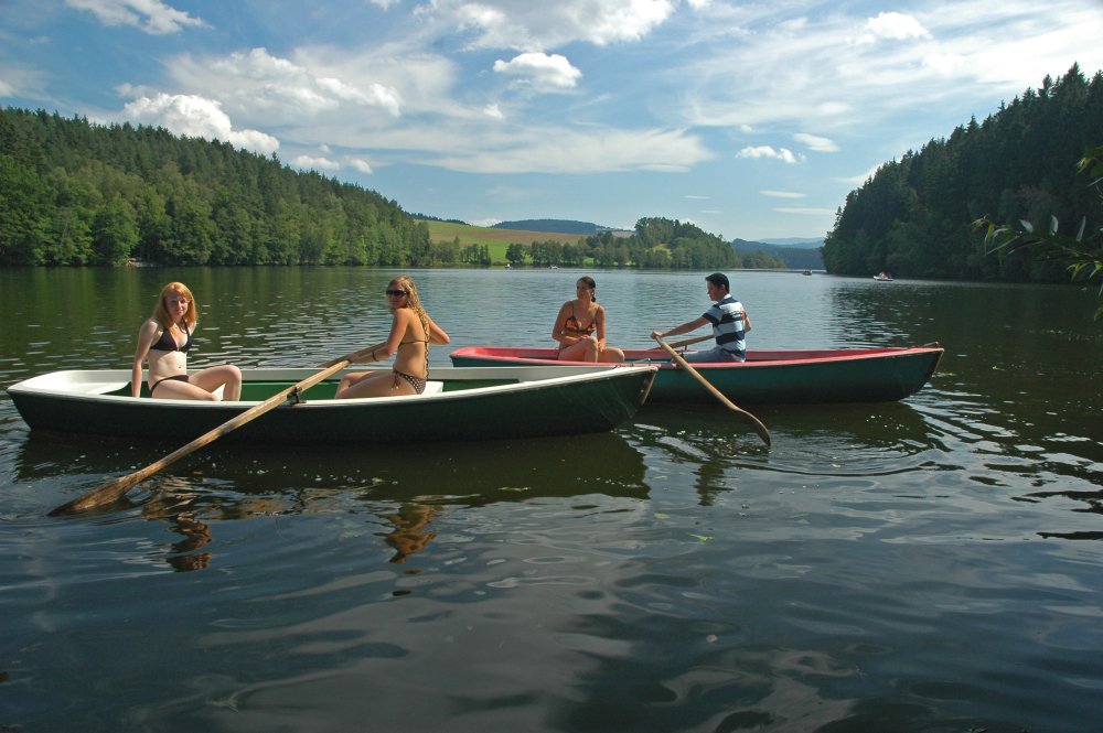 Bootfahren am Blaibacher See im Kötztinger Land