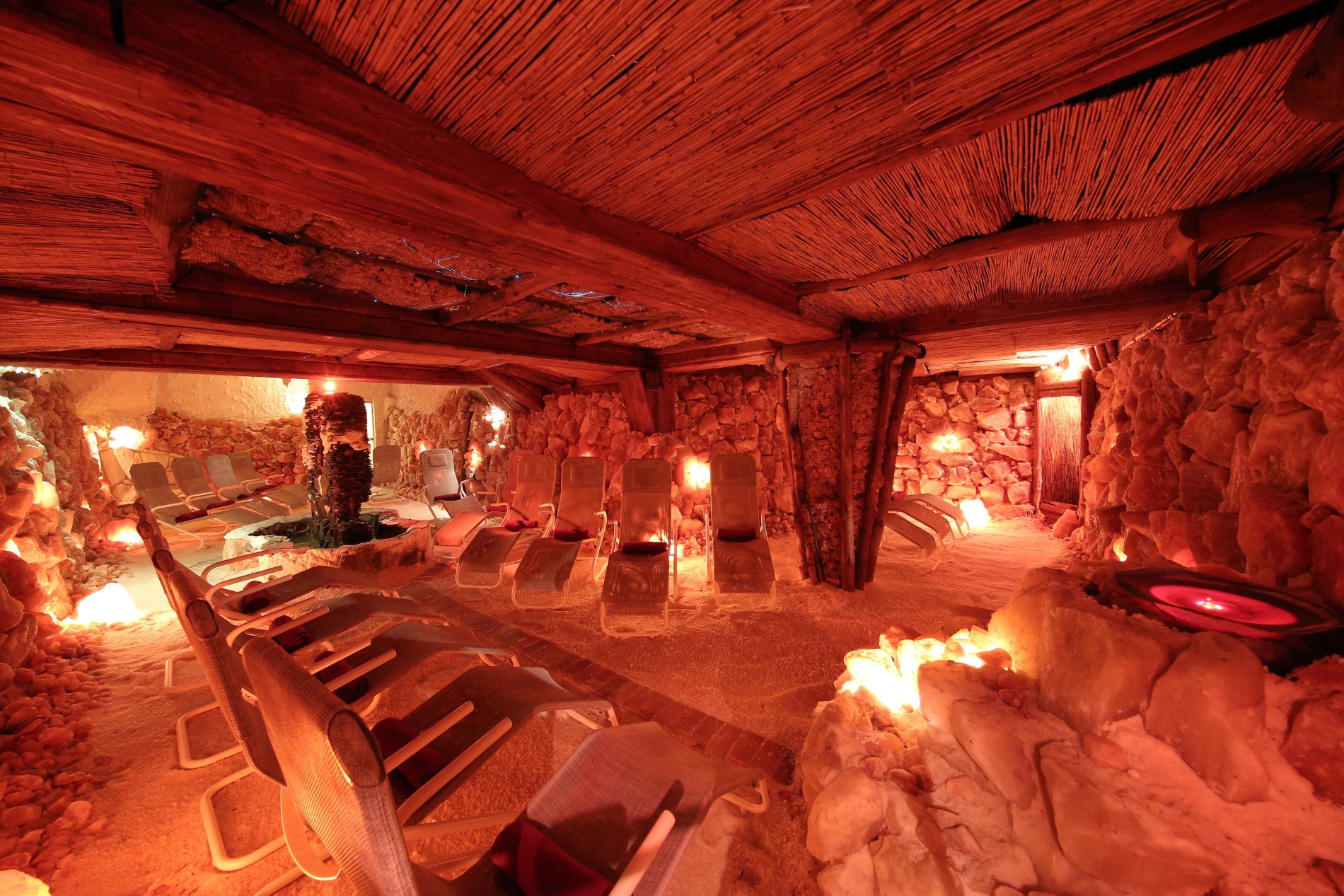 Insight into the salt cave in the Schwäbisch Hall Salt Water Spa