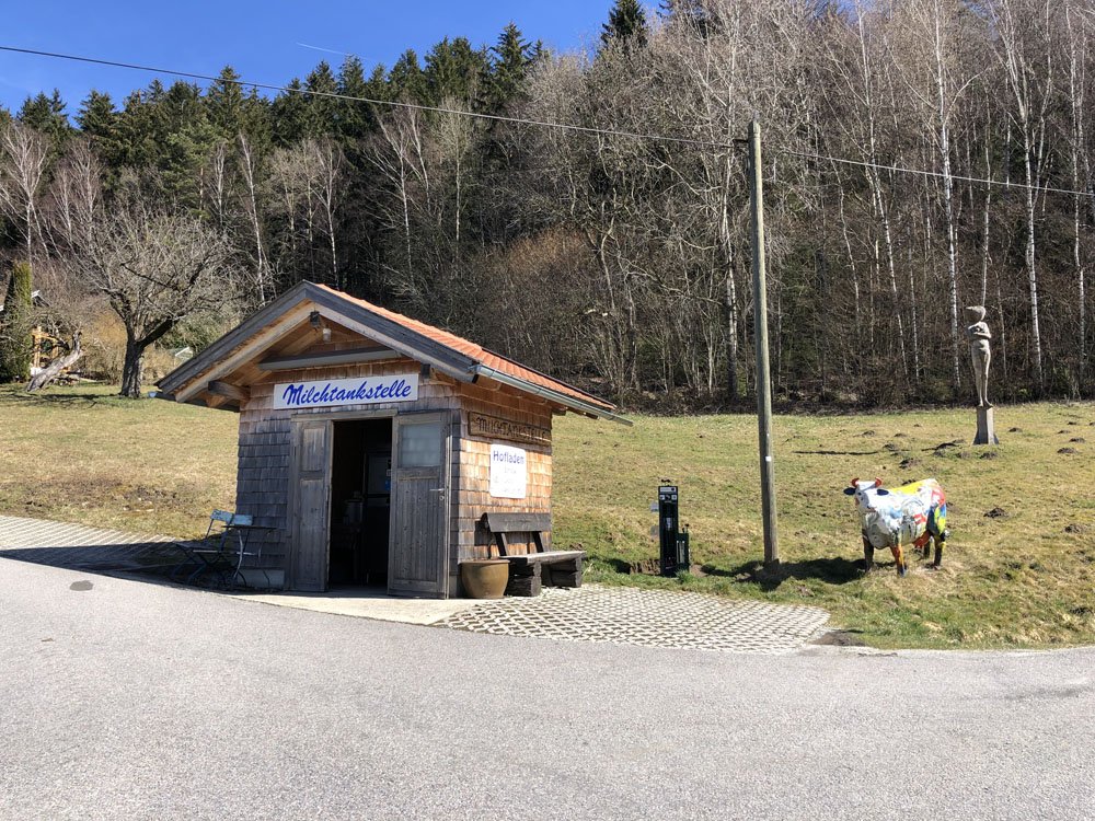 eBike Ladestation und Reapraturstation bei der Milchtankstelle nahe Kollnburg