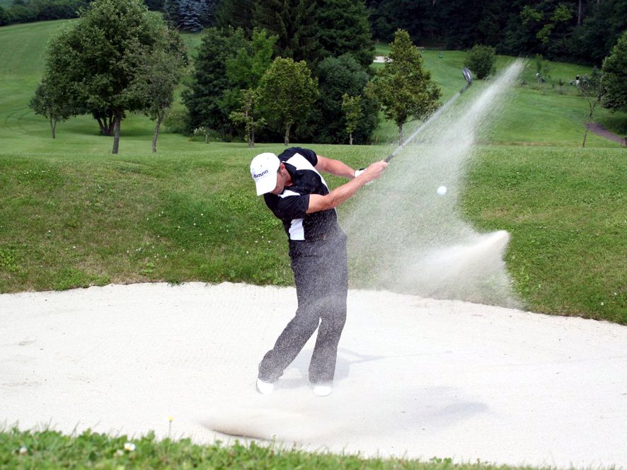 Freizeiterlebnis auf der 24-Loch-Golfanlage in Raßbach bei Thyrnau im Passauer Land