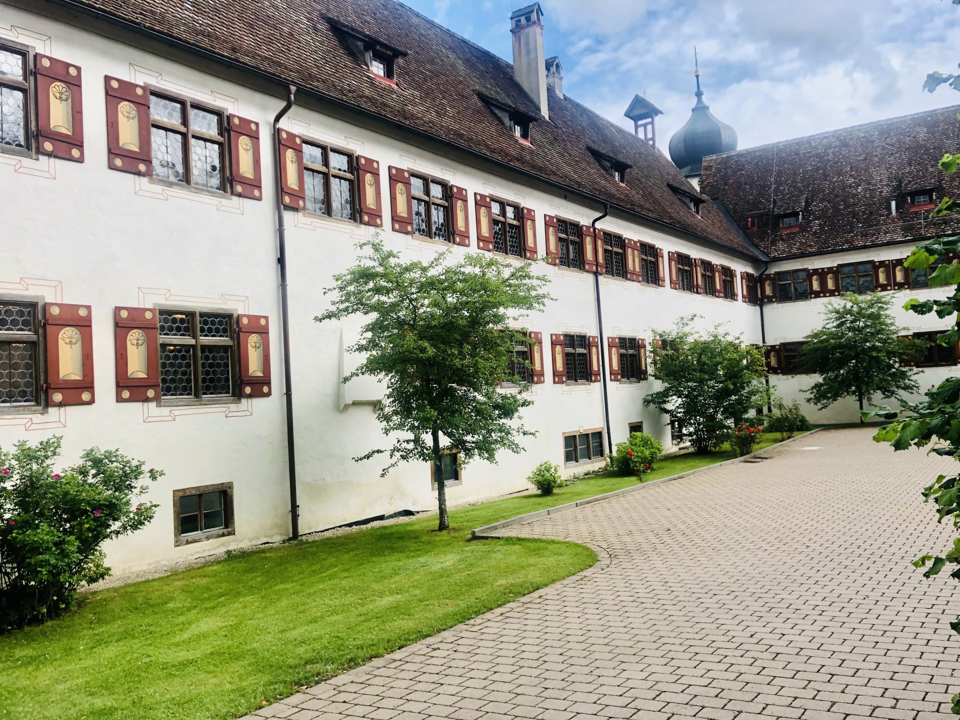 Der Innenhof des Kloster Inzigkofen.