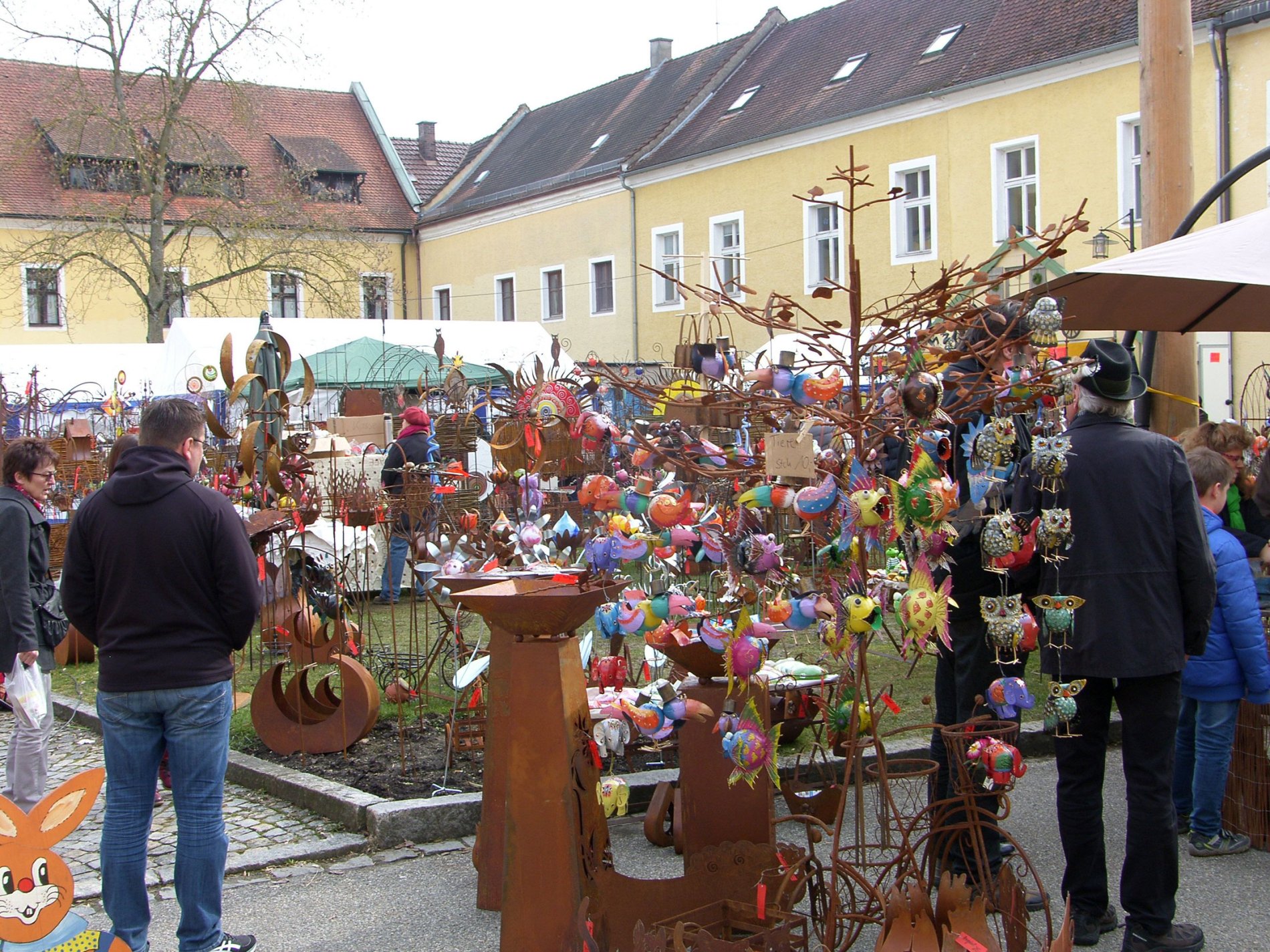 Bogener Trachten- und Kunsthandwerkermarkt verbunden mit dem Bogener Ostermarkt
