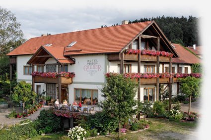 Blick auf das Landhotel Gruber in Herzogau bei Waldmünchen