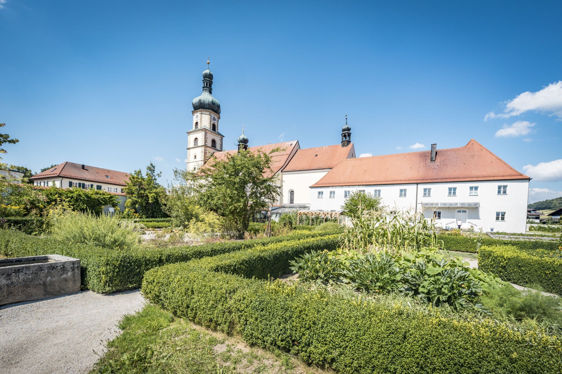 Das Franziskaner Kloster Neukirchen b. Hl. Blut