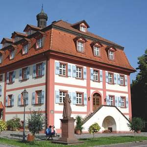 Das Heimatmuseum befindet sich im Herrenhaus ein Barockhaus aus dem Jahr 1760