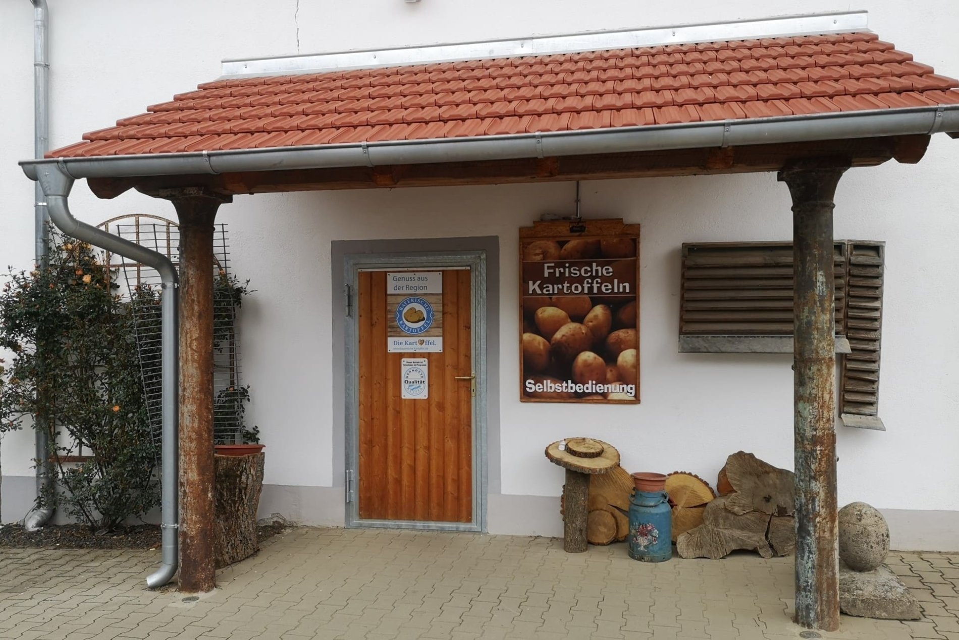 Eingang zum Hofladen Lorenz in Abensberg