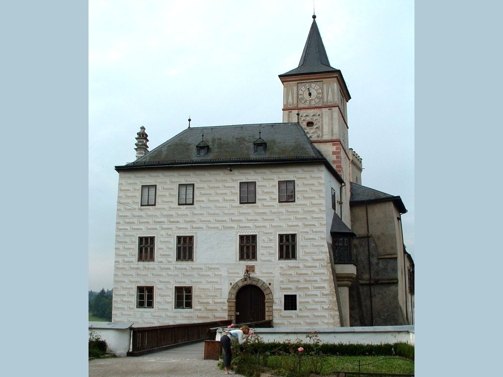 Blick auf die Burg Rosenberg in Rosenberg an der Moldau in Südböhmen