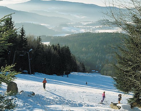 Familien-Skispaß beim Skilift Riedlberg bei Drachselsried