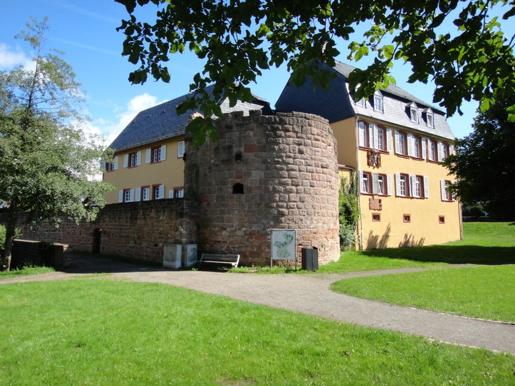 Gustavsburg am Schlossweiher in Homburg-Jägersburg