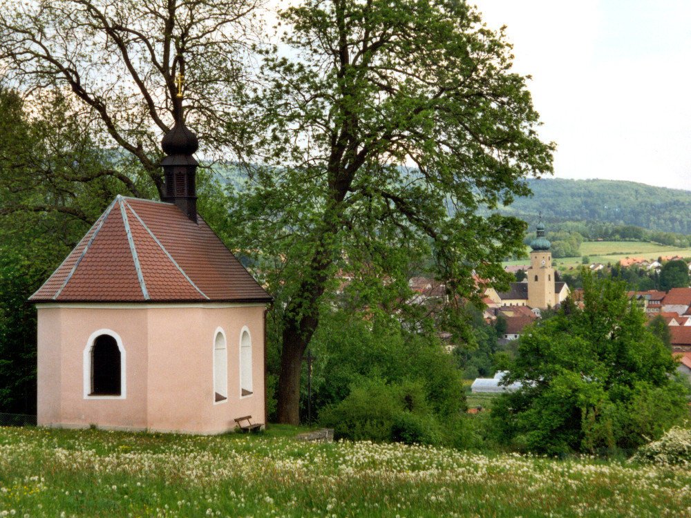 Blick von der Ölbergkapelle auf den Luftkurort Waldmünchen