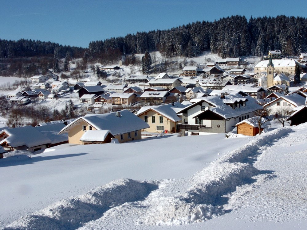 Herrlicher Wintertag im Luftkurort St. Englmar im Bayerischen Wald