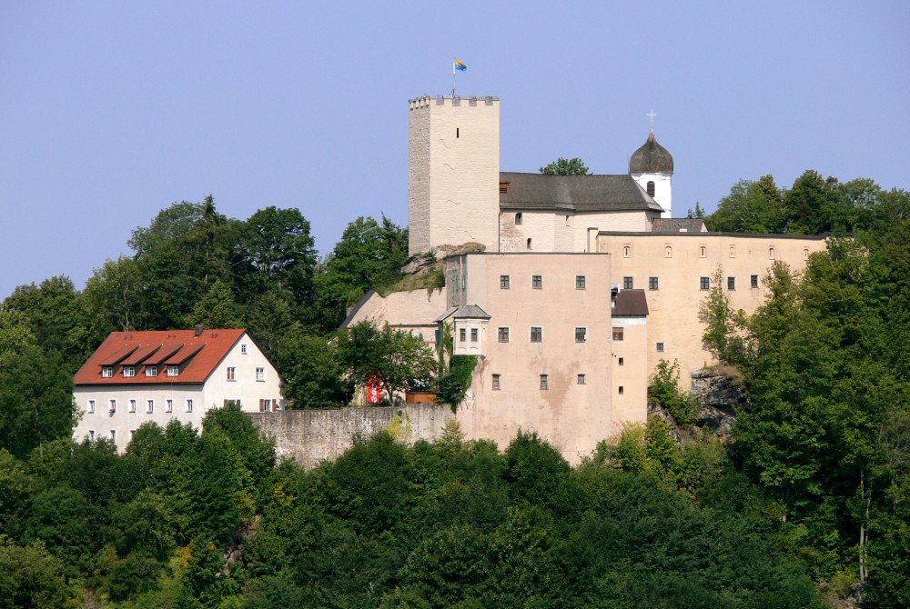 Blick auf Burg Falkenstein im Vorderen Bayerischen Wald