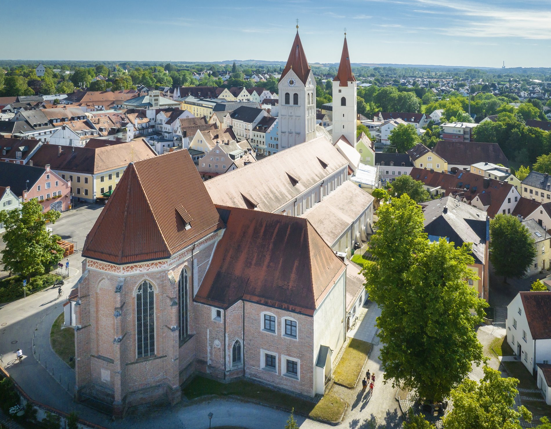 Panoramablick von Moosburg a. d. Isar mit St. Kastulus Münster