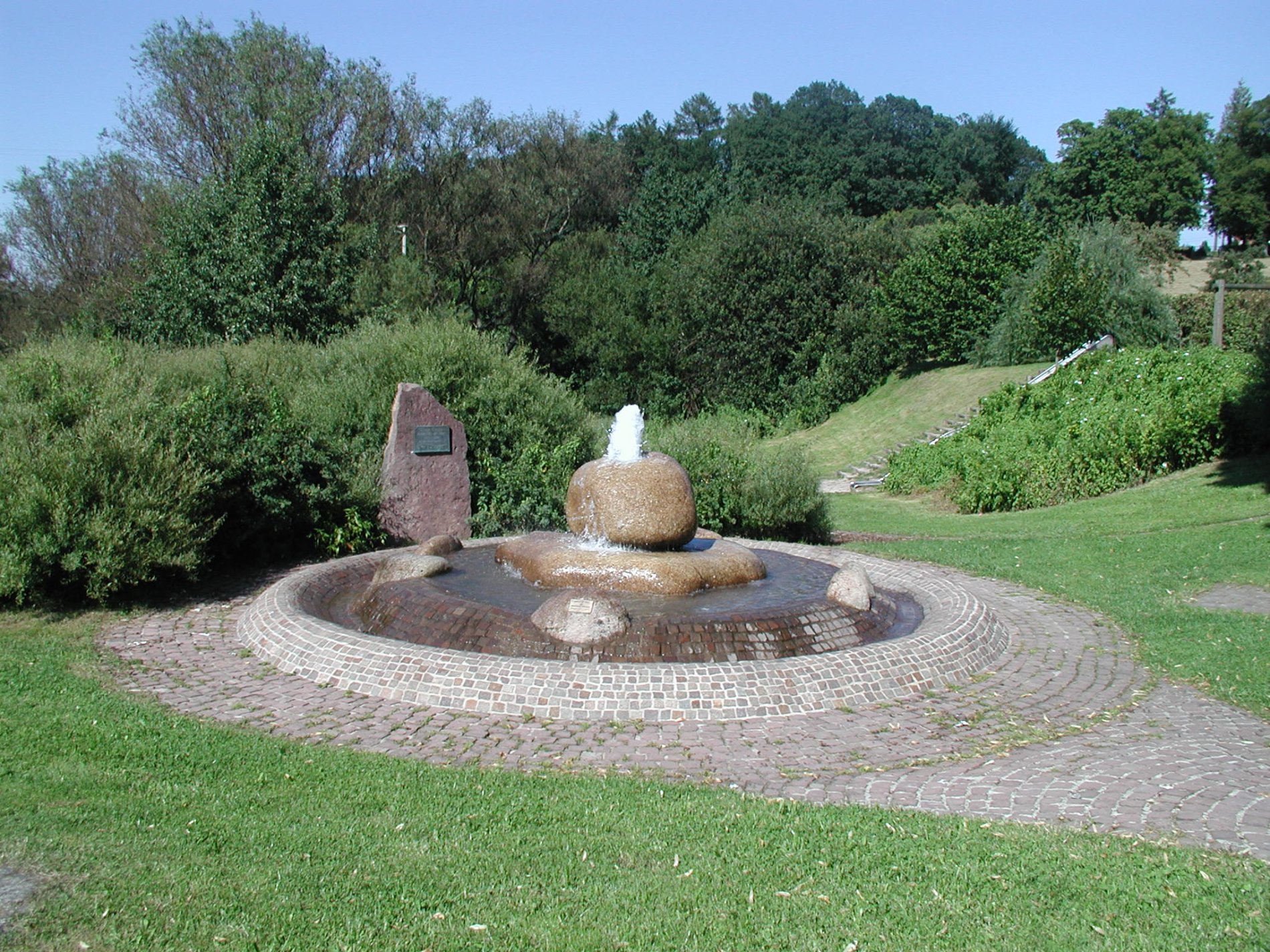 Wilhelm-Ganzhorn-Brunnen