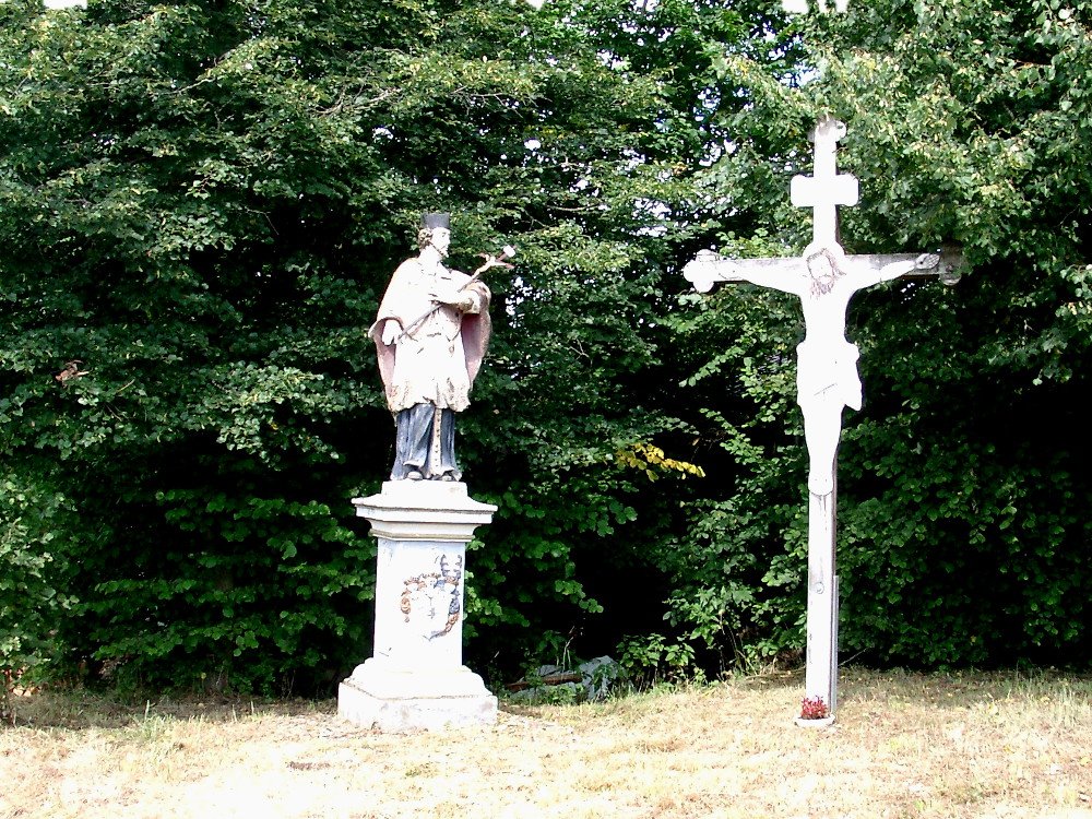 Nepomuk-Denkmal in Ried bei Stallwang am Rundwanderweg Nr. 1