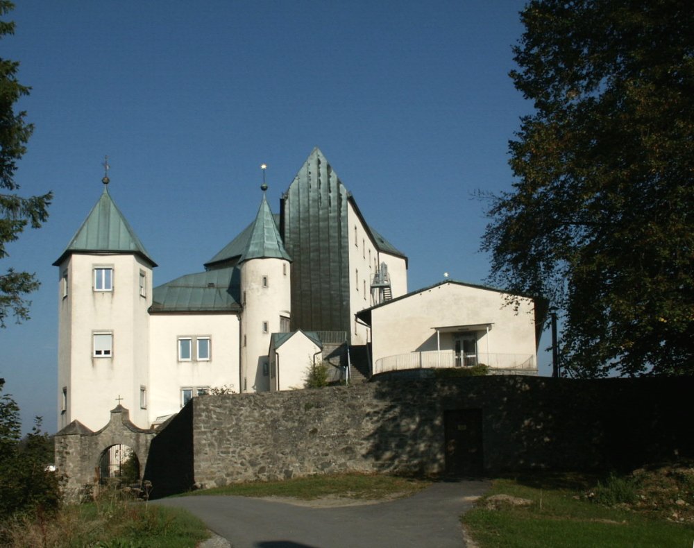 Blick auf Schloss Fürstenstein im Dreiburgenland Bayerischer Wald