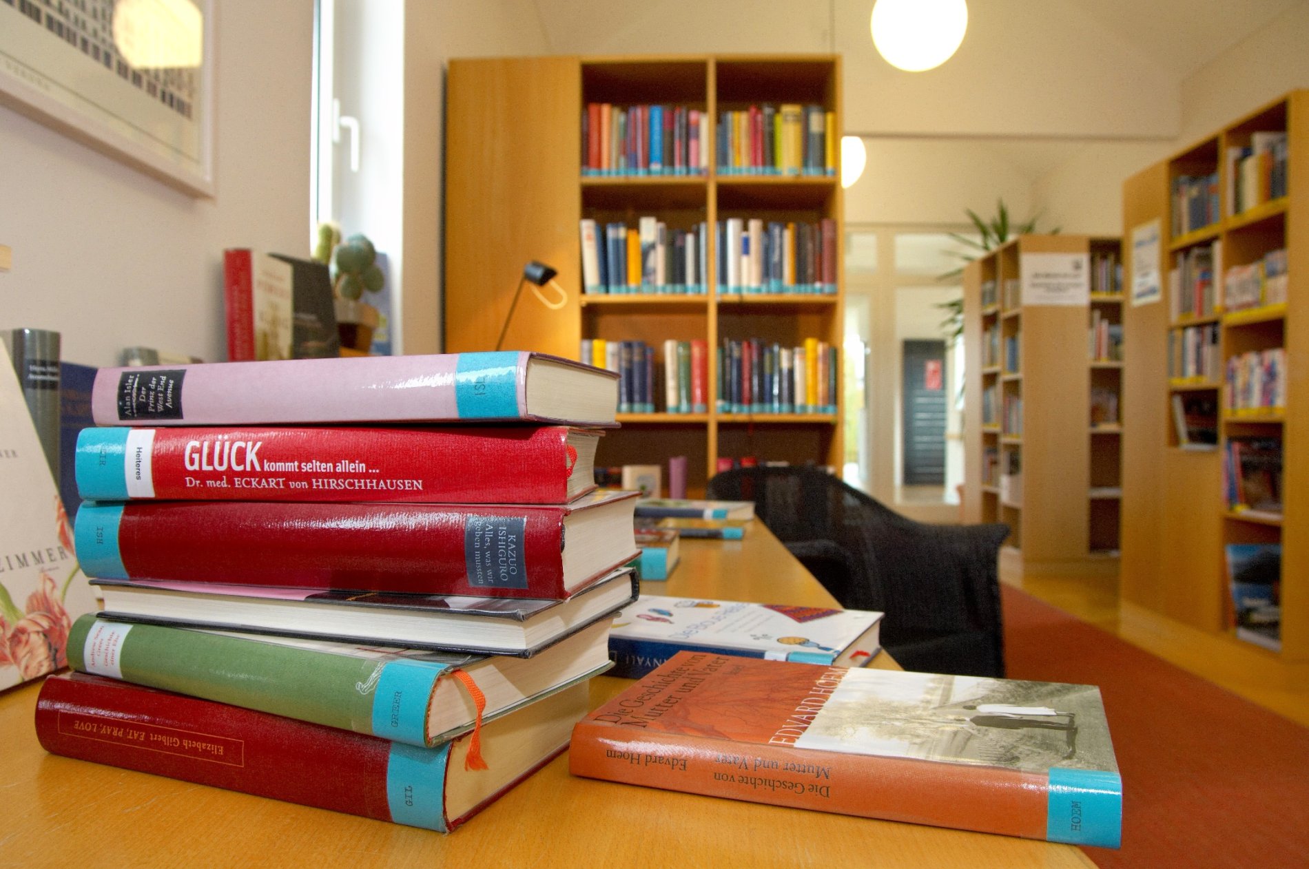 Von Krimi bis Sachbuch- die gut sortierte Kurbücherei in Bad Gögging bietet für jeden den richtigen Lesestoff.