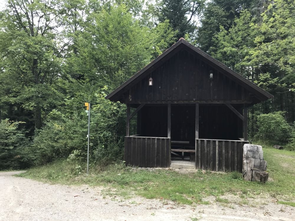 Schumacher-Hütte an der Raichberg-Tour mit Grillstelle