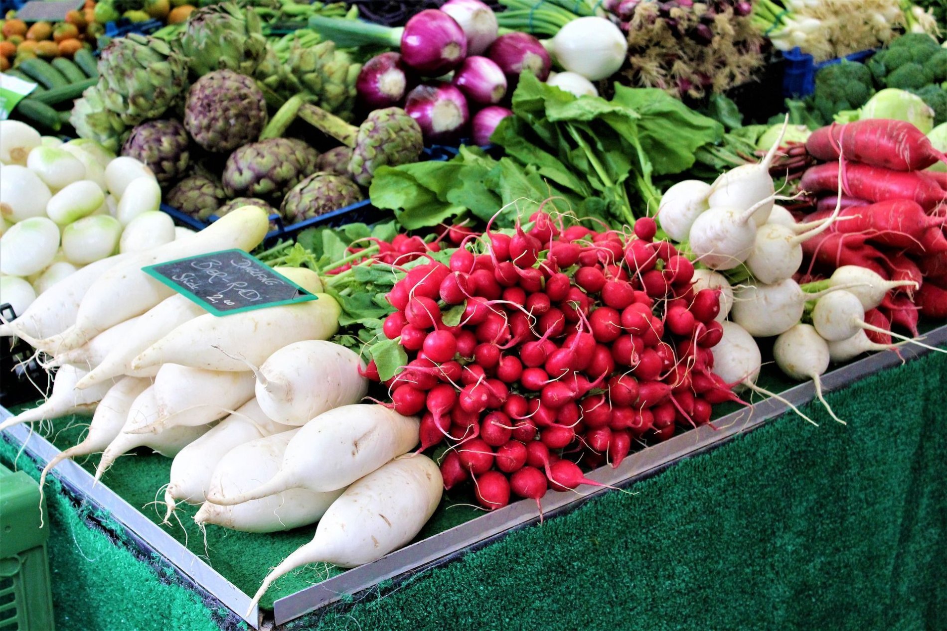 Frisches Gemüse auf dem Bauernmarkt in Albstadt-Ebingen