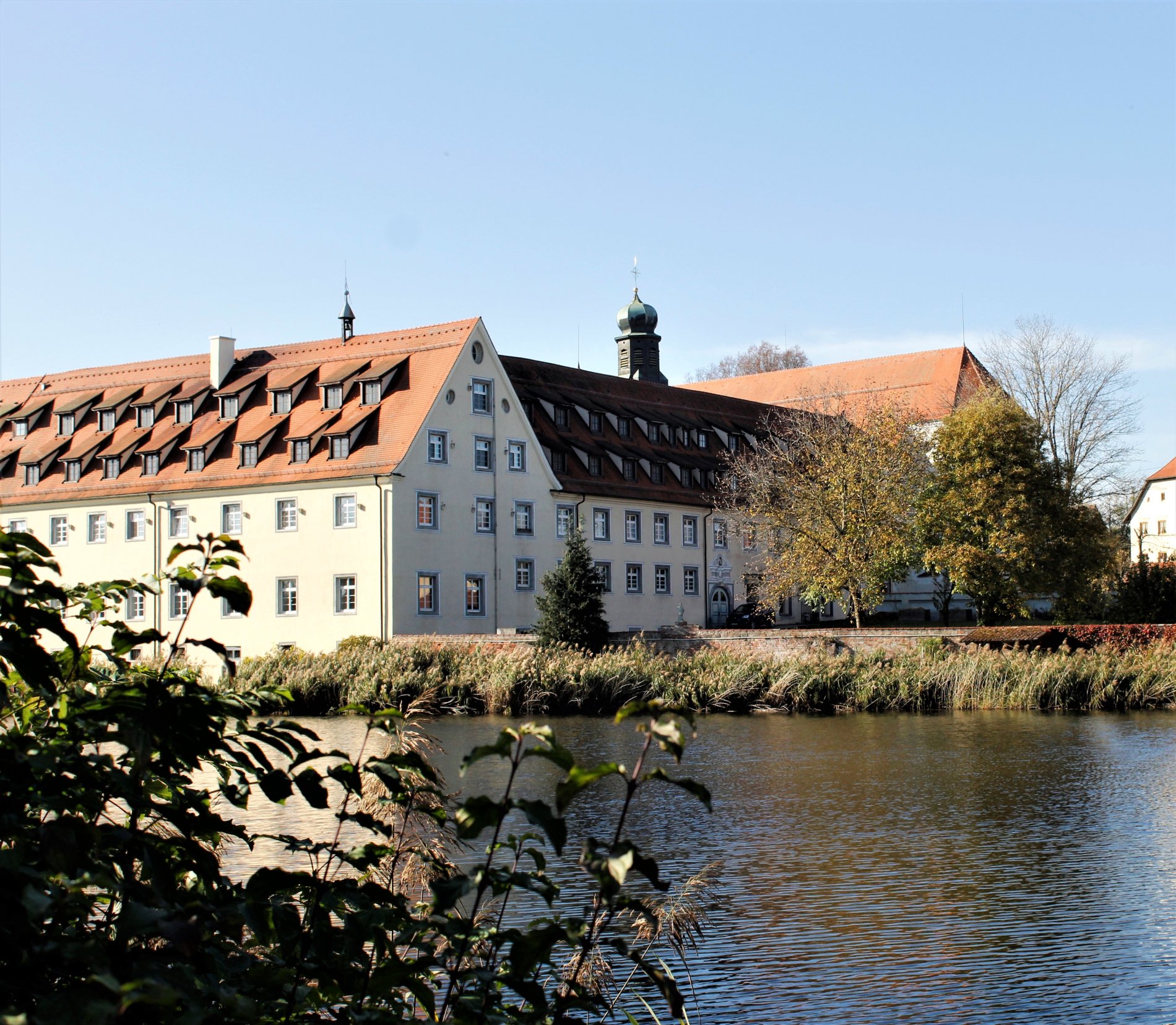 Kloster Wald mit Klosterweiher