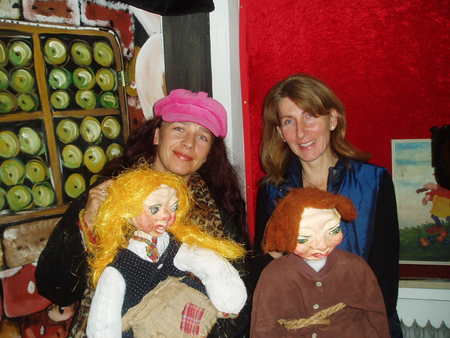 Schriftzug Puppenbühne Ostrach mit Marionette