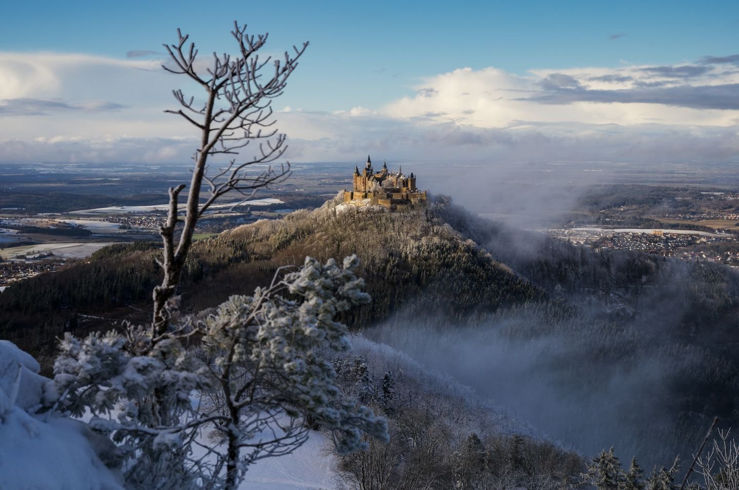 Die Burg Hohenzollern im Winterkleid