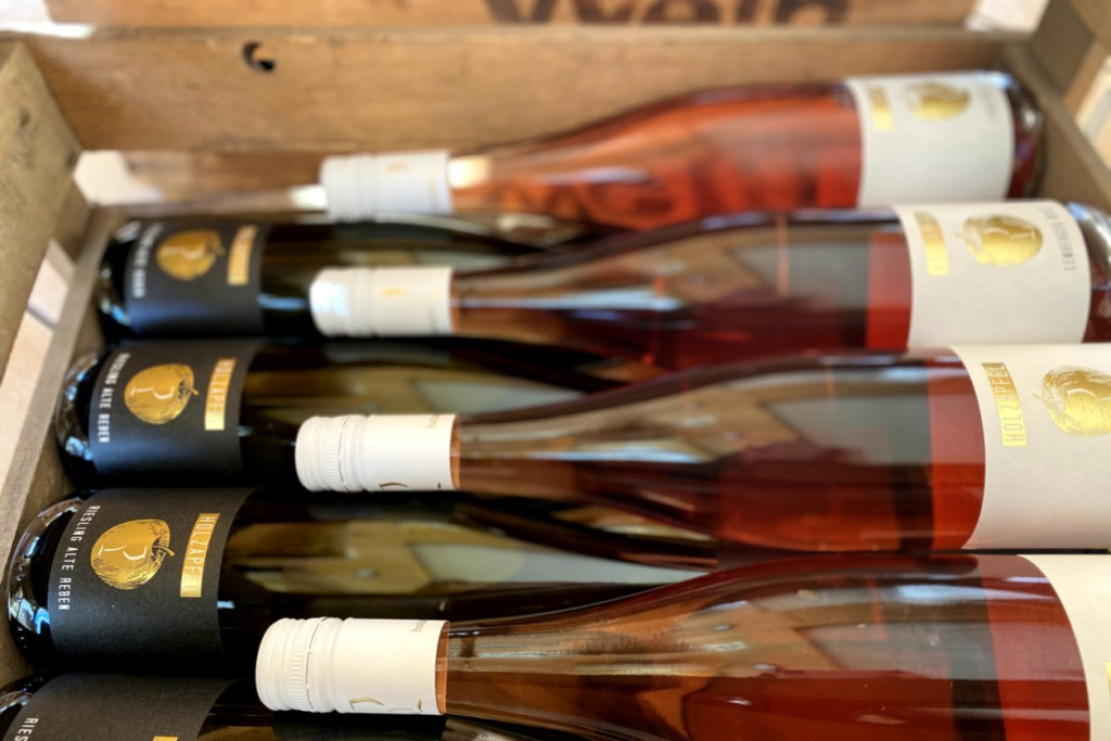 Weine probieren in der Besenwirtschaft Weingut Holzapfel | Neckarsulm | HeilbronnerLand