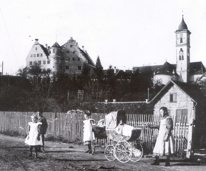 Historisches Aulendorf mit Blick auf die Burg von Schloss Aulendorf [Copyright: Stadt Aulendorf]