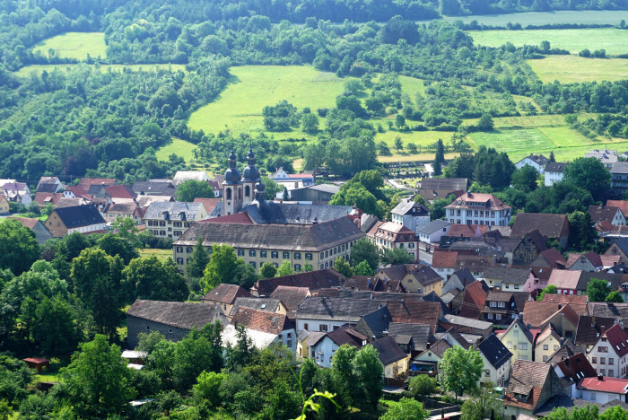 Blick auf Kloster Gerlachsheim [Copyright: Tourismusverband "Liebliches Taubertal" e.V.]