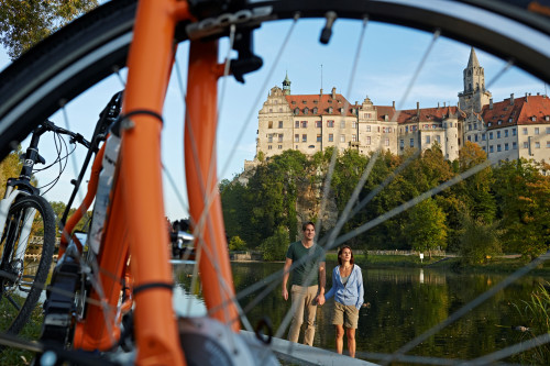 Radfahrer am Donauufer