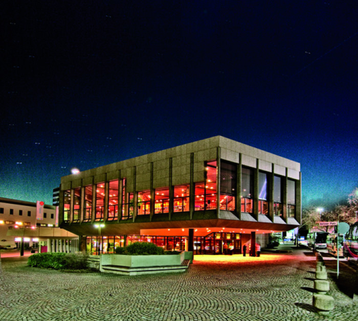 Theater Heilbronn bei Nacht [Copyright: ]