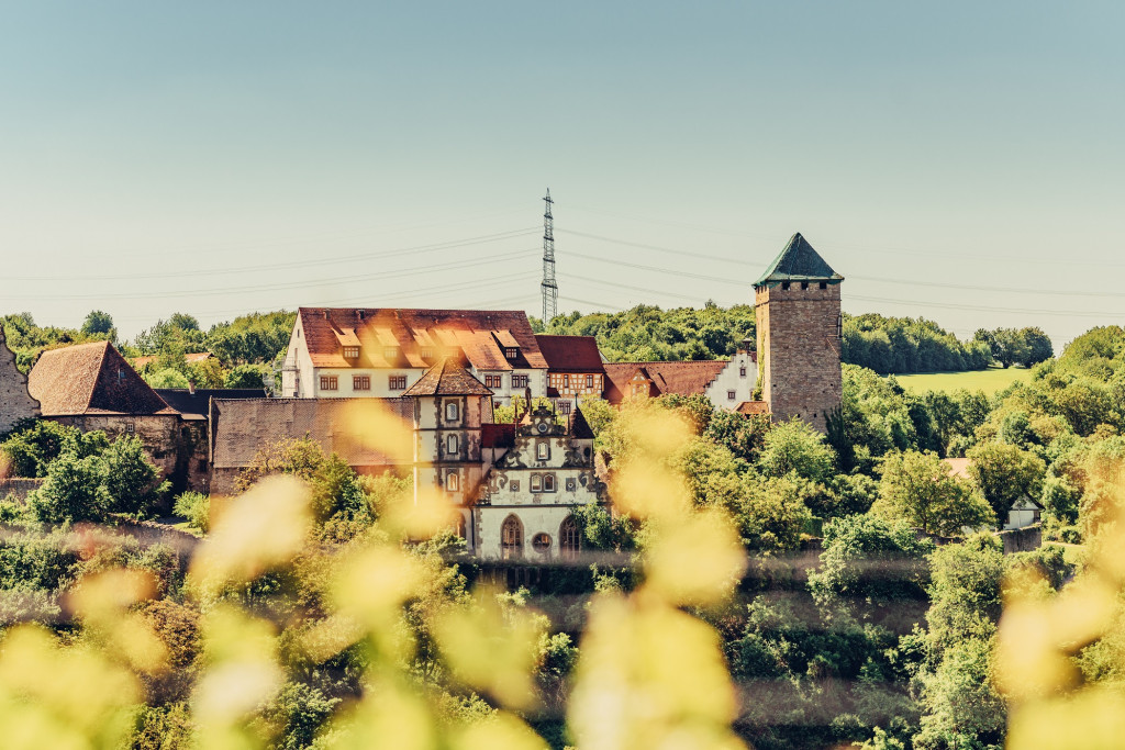 Ausblick auf die Burg Liebenstein in Neckarwestheim