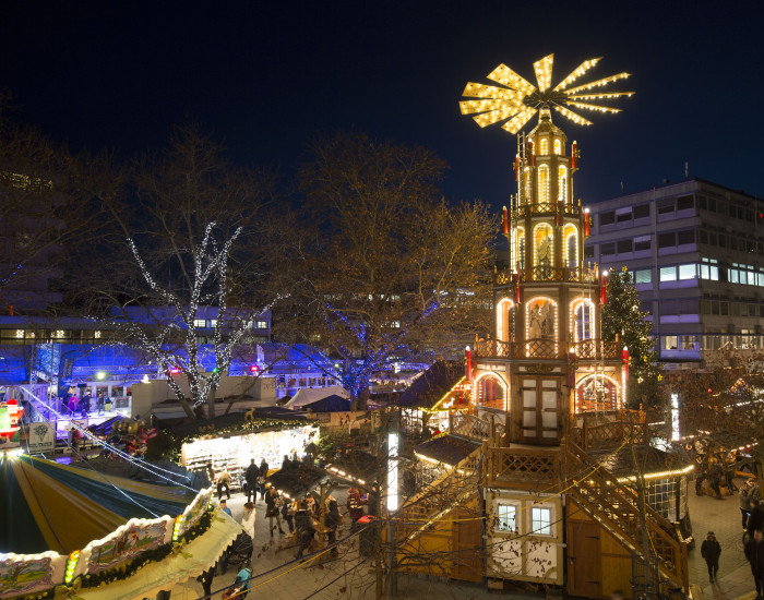 Goldene Pforzheimer Weihnachtsmarkt [Copyright: Wirtschaft und Stadtmarketing Pforzheim]
