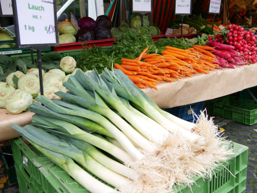 Gemüsestand auf dem Durlacher Bauernmarkt