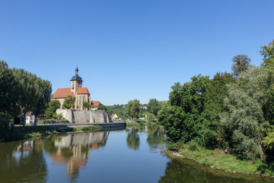 Lauffen am Neckar | Neckar und Regiswindiskirche
