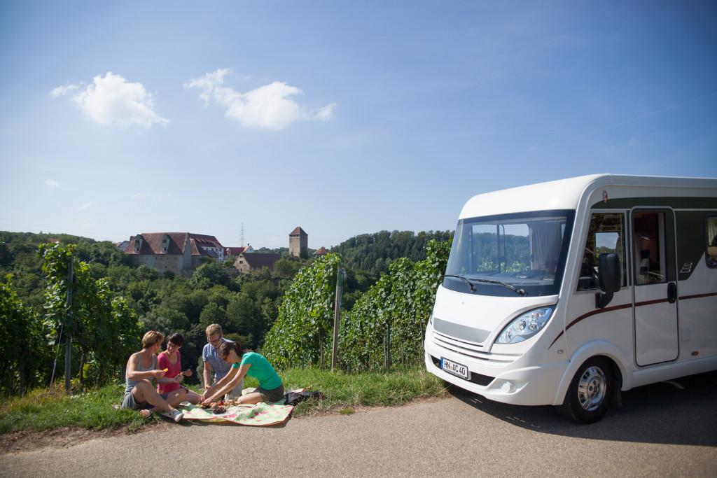 Wein-Picknick mit Wohnmobil vor Schloss Liebenstein | Neckarwestheim im HeilbronnerLand