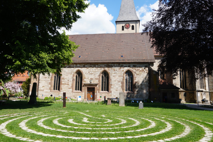 Labyrinth vor der Stadtkirche in Lorch [Copyright: Ev. Kirchenbezirk Schorndorf]