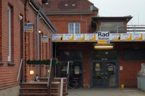 Radstation im Bahnhof