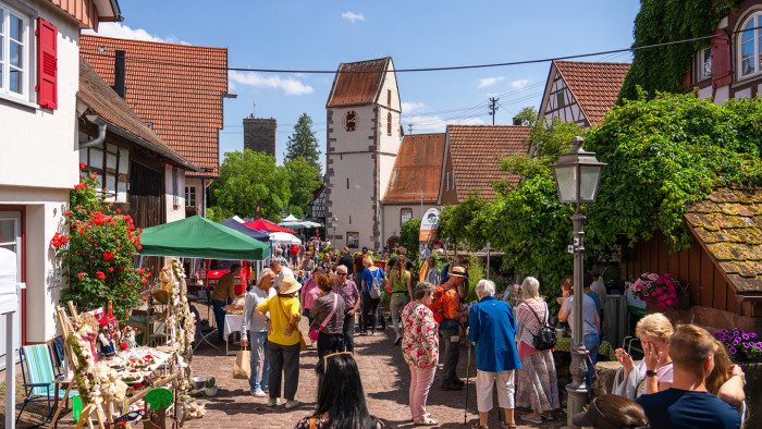 Marktgeschehen auf dem Naturparkmarkt Zavelstein [Copyright: Teinachtal-Touristik]