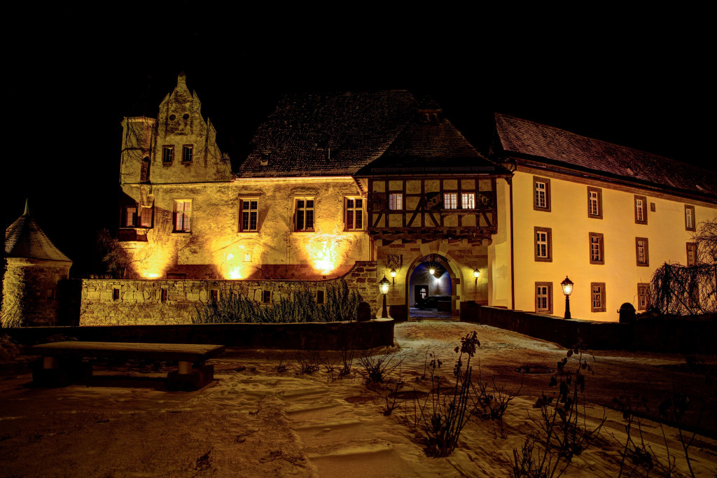 Blick auf die Burg Stettenfels bei Nacht | HeilbronnerLand