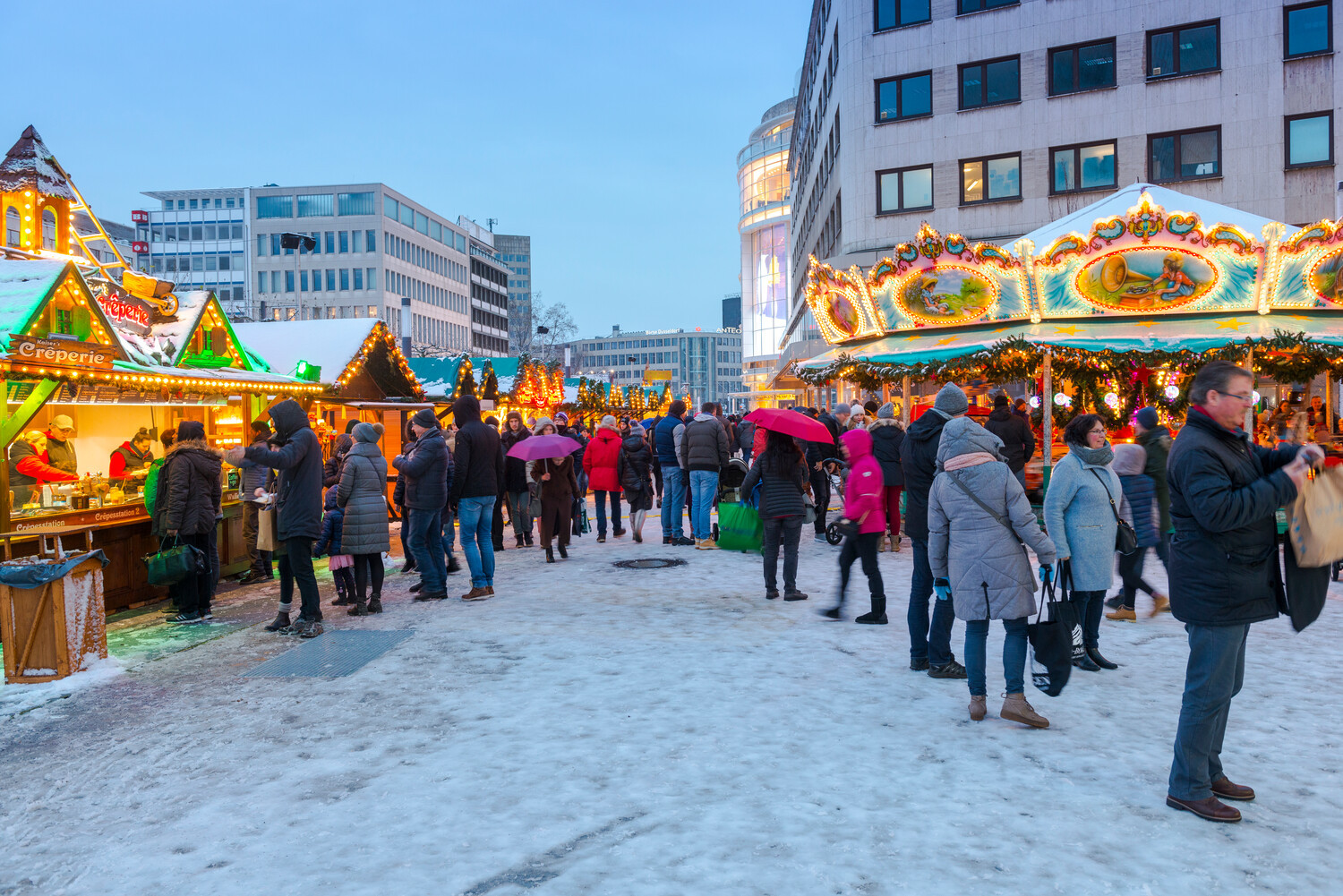 Kö-Bogen-Markt Christmas Market is one of the most magical Christmas markets in Düsseldorf