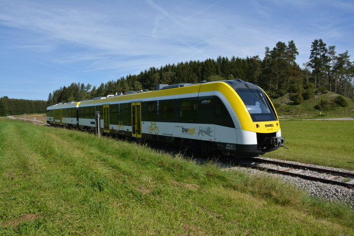 LINT-Triebwagen der Hohenzollerischen Landesbahn [Copyright: Ministerium für Verkehr Baden-Württemberg]