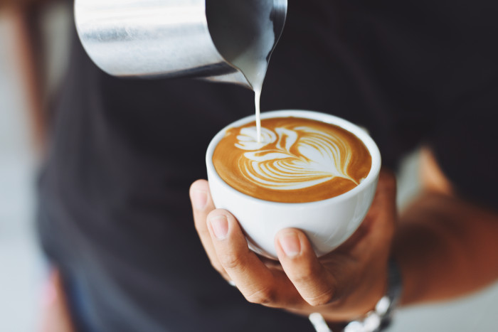 Kaffee mit Milch [Copyright: pexels chevanon photography 302899]
