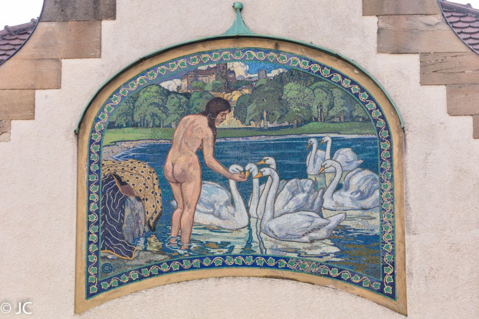 Merkelsches Schwimmbad Fassade Gemälde 2021 [Copyright: EST]