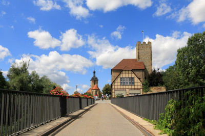 Grafenburg mit Burgmuseum auf der Neckarinsel Lauffen a.N. | HeilbronnerLand