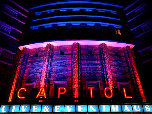 Mannheim, Veranstaltungsort: Capitol, Außenansicht bei Nacht