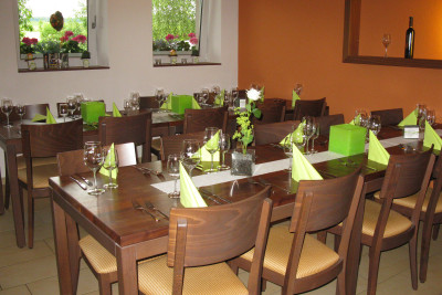 Familienfeiern und Firmenevents im modernen Hof-Café Sick | Brackenheim | HeilbronnerLand